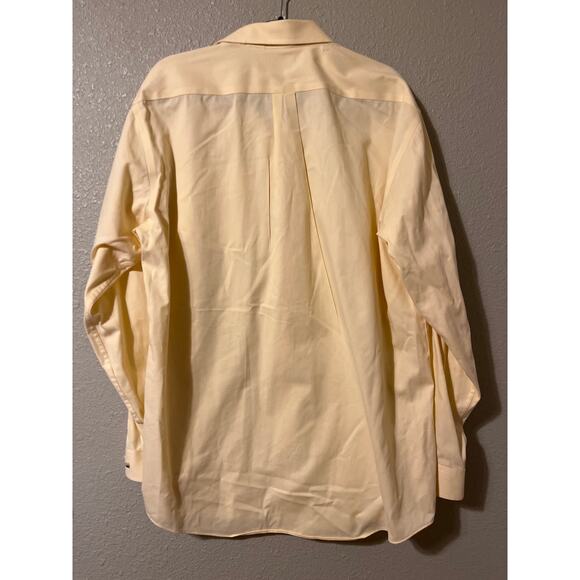 L.L. Bean means button in front shirt - Picture 6 of 6